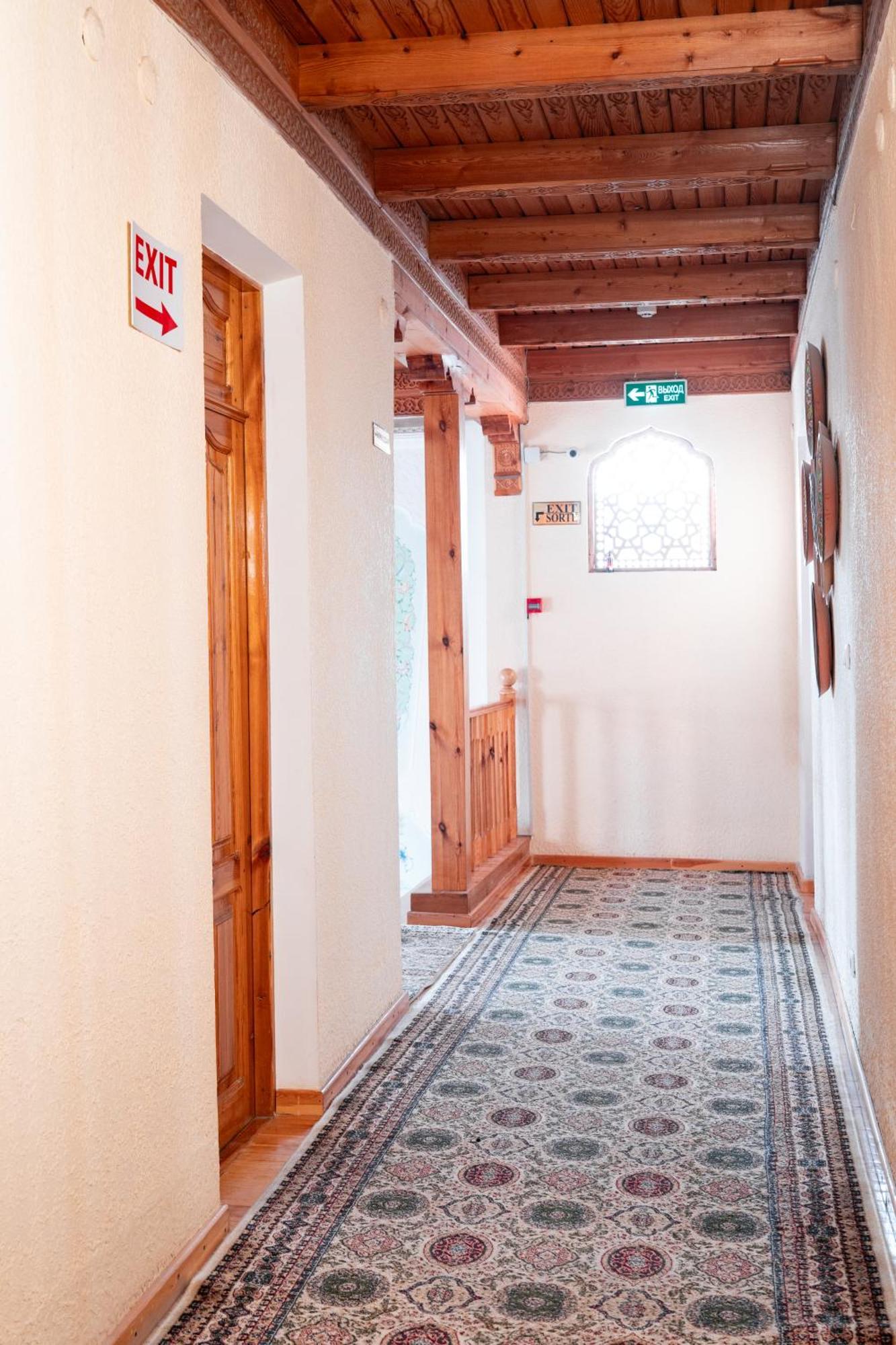 Hotel Caravan Serail Samarcande Extérieur photo